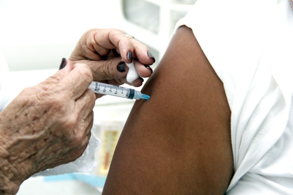 Secretaria de Saúde promove "Dia D" de vacinação contra Influenza neste sábado (20)