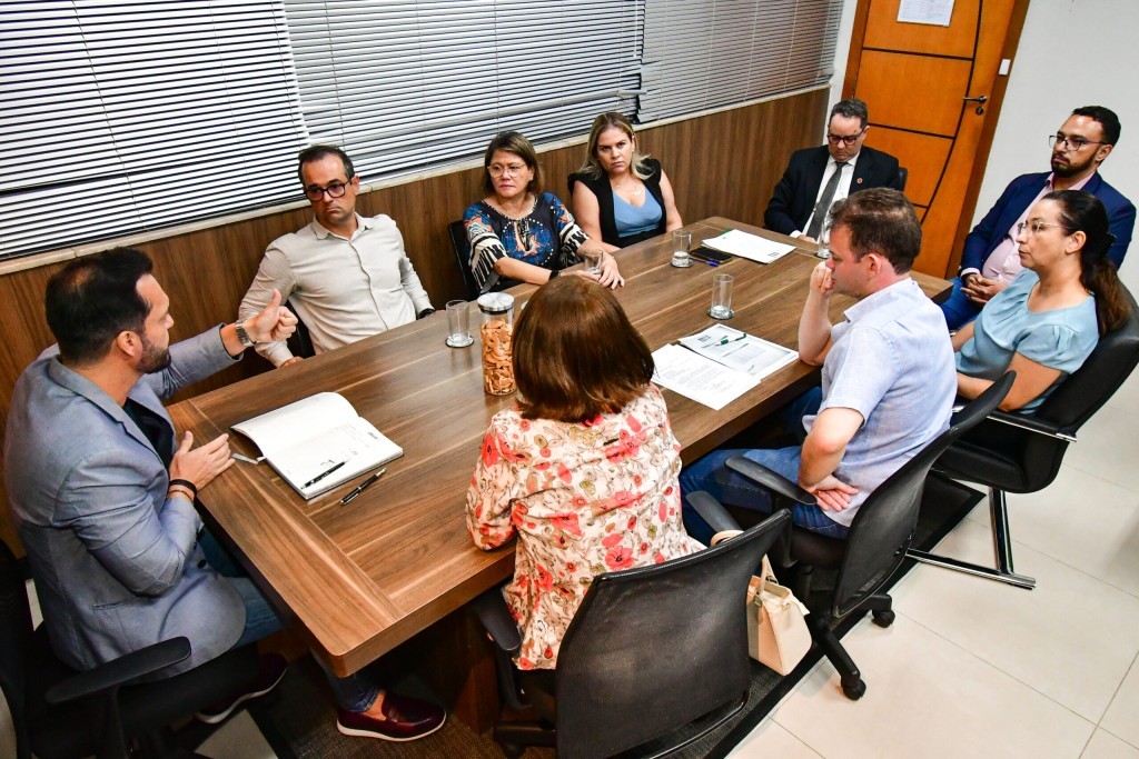 CRO e Sinodonto veem avanços após reunião na Prefeitura de Cuiabá sobre PCCS da categoria