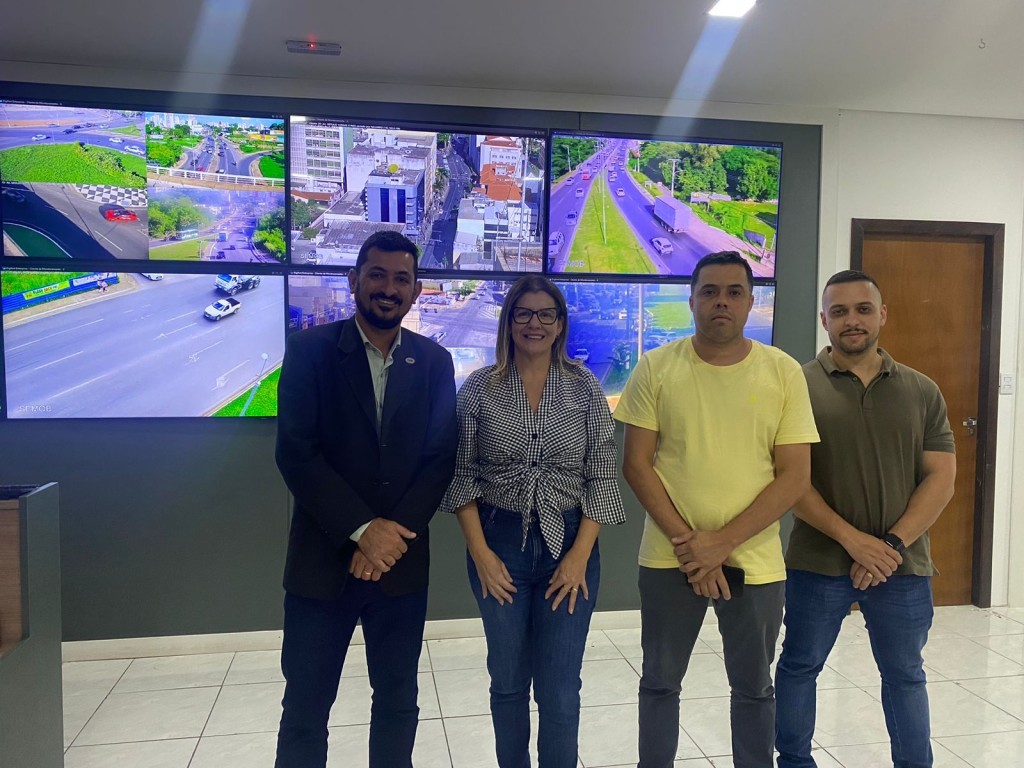 Comitiva de Rondônia visita Cuiabá para conhecer sistema de monitoramento por câmeras