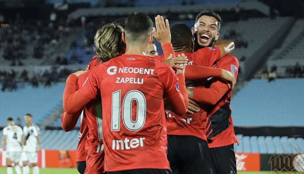 Athletico mantém 100% na Sul-Americana com vitória sobre Danubio